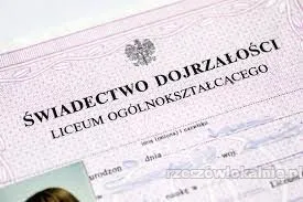 Oferujemy średnie maturę i dyplomy uczelni.
